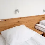 Sjesta Hotel 3*