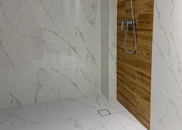 Sjesta מיקולוב